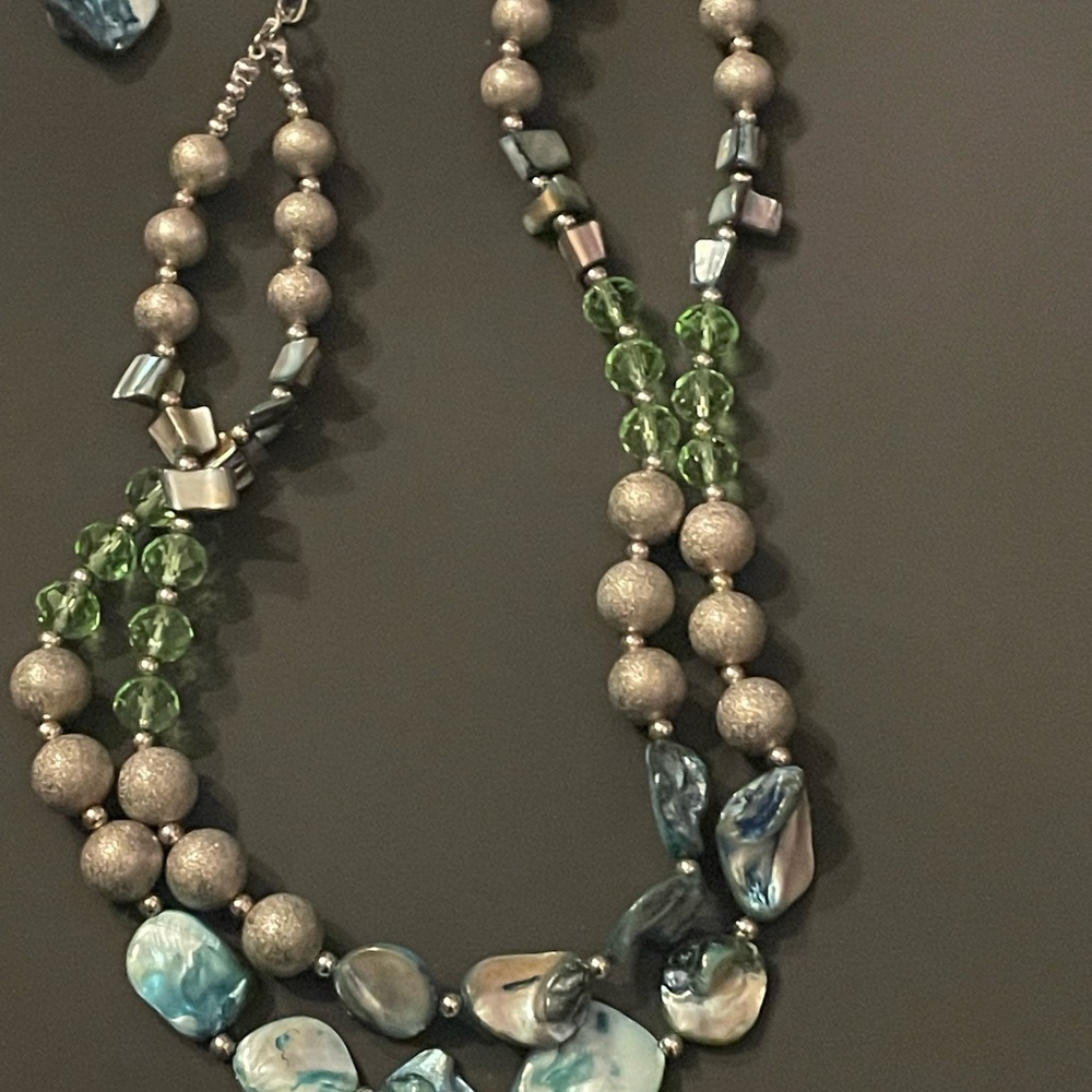 Charming Charlie Silver and Green Necklace Set - Picture 3 of 11